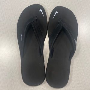 Nike flip flops